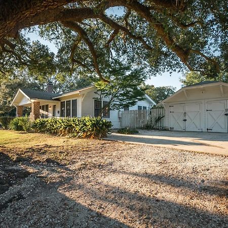 Gulf Coast Craftsman - Cozy, Charming & Central! Gulfport Extérieur photo