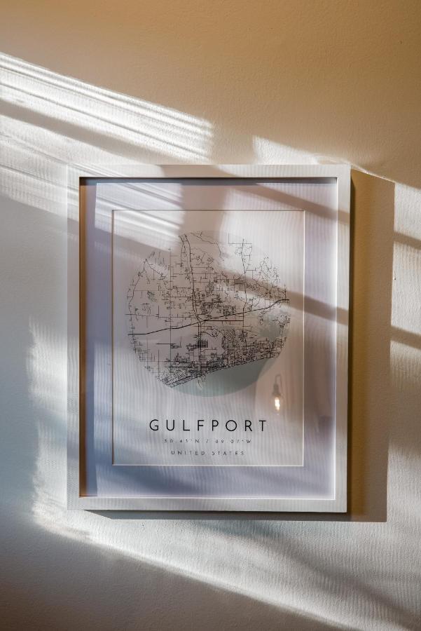 Gulf Coast Craftsman - Cozy, Charming & Central! Gulfport Extérieur photo